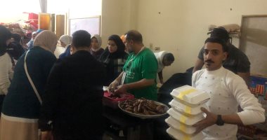 تجهيز أكثر من 2000 وجبة لإفطار الصائمين فى العمرانية