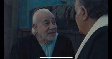 مسلسل حق عرب الحلقة 21.. فكرى سليم يحاول إقناع رياض الخولى بعدم الزواج