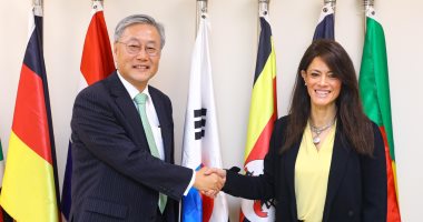 وزيرة التعاون الدولى تلتقى السفير الكورى لبحث مواصلة تطوير العلاقات المشتركة