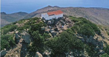 وزارة الثقافة اليونانية: العثور على ملجأ ميسيني في قمة جبل إلينيو