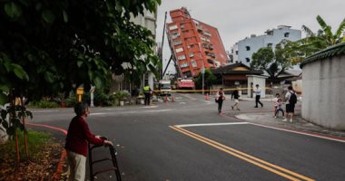 دمار المبانى وقطع الكهرباء.. آثار زلزال هوالين في تايوان 