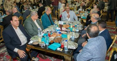 "أبو زعبل للكيماويات المتخصصة" تقيم حفل إفطار للعاملين بالشركة