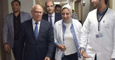 محافظ بورسعيد يتفقد مستشفيات التأمين الصحى للتأكد من الخدمات خلال العيد