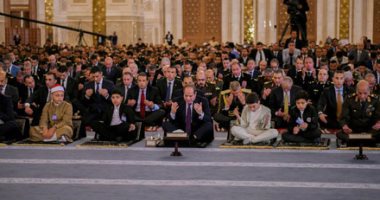 الرئيس السيسي يصل مسجد مصر الكبير بالعاصمة الإدارية لأداء صلاة عيد الفطر