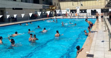 حمامات السباحة بالقليوبية تشهد إقبالا كبيرا في ثاني أيام عيد الفطر