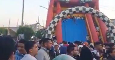 الإقبال على حديقتى صنعاء والأسرة فى ثانى أيام العيد بكفر الشيخ.. فيديو