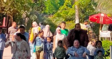 حدائق القناطر الخيرية تستقبل المواطنين والأسر فى ثانى أيام عيد الفطر المبارك