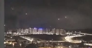 لقطات لإسقاط الدفاع الجوى الإسرائيلى لصواريخ ومسيرات فى سماء تل أبيب