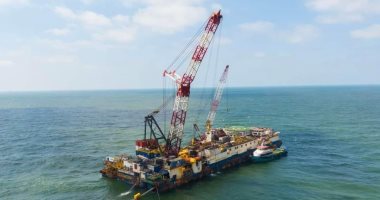 خدمات البترول البحرية تنهى أعمال سحب الخط البحرى بمشروع تنمية حقل غرب البرلس