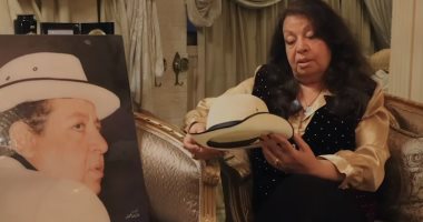 زوجة الفنان جورج سيدهم تتبرع بـ"قبعة" ظهر بها فى "حب فى التخشيبة" لصالح راعى مصر