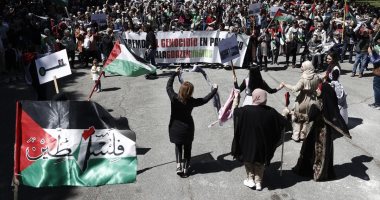 احتجاجات فى برشلونة ضد مجازر إسرائيل برفح الفلسطينية