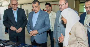 "وزير الدولة للإنتاج الحربى" فى زيارة مفاجئة لشركة أبو زعبل للصناعات المتخصصة