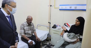محافظ المنيا يزور مصابى غزة بالمستشفى الجامعى.. فيديو وصور 