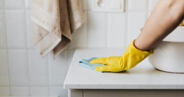 9 استخدامات لصودا الخبز وبيروكسيد الهيدروجين في تنظيف المنزل