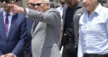 محافظ بورسعيد يوجه بسرعة الانتهاء من مشروعات الطرق في مدينة بورفؤاد