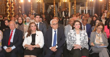 وزير التعليم يؤكد على دور الدولة في الحفاظ على اللغة العربية
