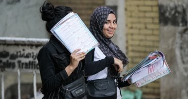 لطلاب الثانوية العامة 2025.. كيف تستعد للامتحانات؟.. مراجعة الموضوعات بتركيز وفهم والابتعاد عن الحفظ.. درب نفسك على الأسئلة عن طريق النماذج الاسترشادية.. وأبدا بمراجعة المواد وفق ترتيبها بجدول الاختبارات طلاب