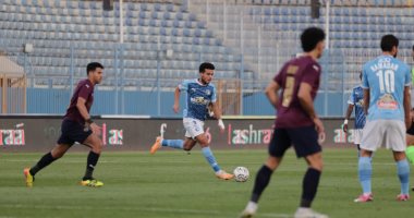 بيراميدز يهزم سيراميكا 2-1 ويعزز صدارته للدوري المصري 