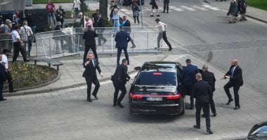 آخر تطورات محاولة اغتيال رئيس وزراء سلوفاكيا.. الحكومة تكشف حالته الصحية