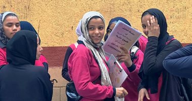 طلاب الشهادة الإعدادية بالقاهرة يؤكدون سهولة امتحان اللغة العربية