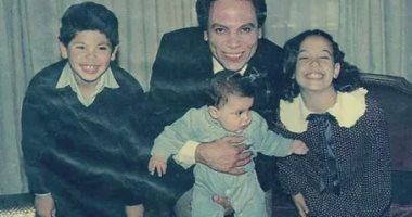 عيد ميلاد زعيم الكوميديا.. 4 أسباب وراء تميز علاقة عادل إمام بأبنائه