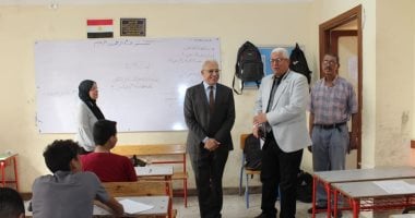 مدير تعليم القاهرة يتفقد لجان الشهادة الإعدادية فى باب الشعرية
