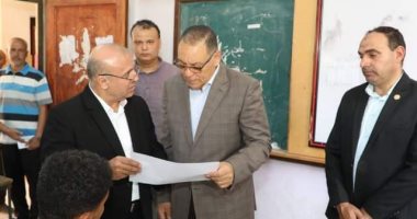 محافظ الشرقية يتفقد لجان امتحانات الشهادة الإعدادية بمنيا القمح