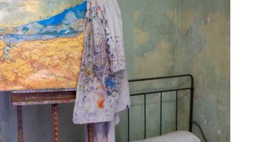 شاهد غرفة نوم فان جوخ داخل دير فرنسي لتلقى العلاج النفسى "صور"