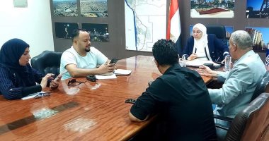 نائب محافظ القاهرة للمنطقة الجنوبية تبحث تطوير قرية الفواخير