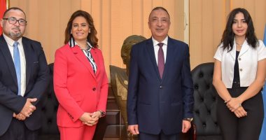 محافظ الإسكندرية يستقبل وفدا من وحدة الشفافية بوزارة المالية.. التفاصيل