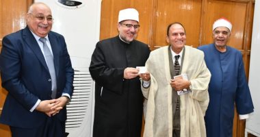 وزير الأوقاف ورئيس الإذاعة المصرية يكرمان أهل القرآن الكريم