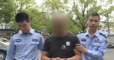 رجل صيني متهم بجريمة قتل يتظاهر بأنه أصم وأبكم لمدة 20 عامًا لتجنب السجن