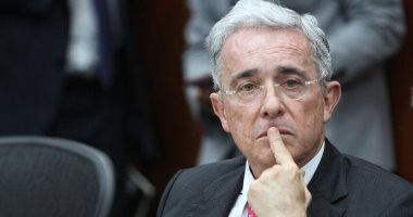 المدعى العام الكولومبى يتهم رسميا الرئيس الأسبق أوريبى بالاحتيال