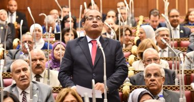 حافظ فاروق يؤدي اليمين الدستورية عضوا بالشيوخ خلفًا للراحل عبد الخالق عياد