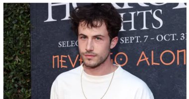 ديلان مينيت يتحدث على مغادرته مسلسل 13 Reasons Why بعد أربع سنوات