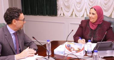 وزيرة التضامن تستقبل رئيس بعثة اللجنة الدولية للصليب الأحمر بالقاهرة 