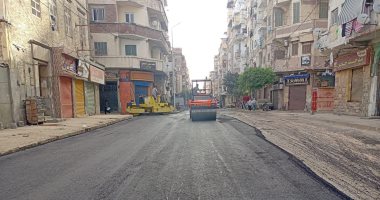 محافظ الإسكندرية: رصف 10 شوارع بحى الجمرك خلال العام الحالى