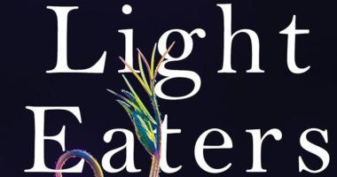  كتاب the light eater.. زوى شلانجر تلقى الضوء على الحياة السرية للنبات