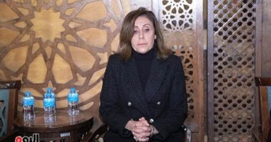 وصول جثمان والدة وزيرة الثقافة إلى مسجد الشرطة بالشيخ زايد