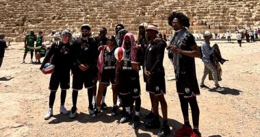 فريق كرة السلة الاستعراضي العالمي هارلم جلوبتروترز الأمريكي يزور الأهرامات