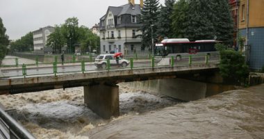 الفيضانات تحاصر مدن جنوب بولندا