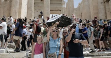 معابد ومتاحف اليونان تستقبل زوارها رغم ارتفاع درجات الحرارة