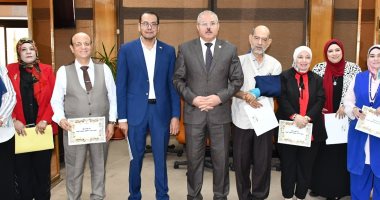 رئيس جامعة القناة يُكرم الفائزين في مسابقة "أحمد عسكر" لأفضل بحث تطبيقي