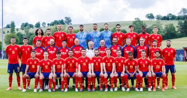 إسبانيا تلتقط الصورة الرسمية لـ يورو 2024 بالقميص الأساسى للبطولة.. صور