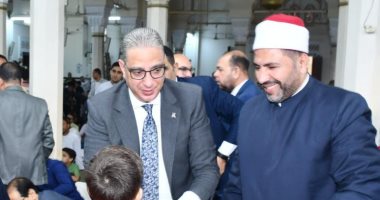 محافظ الفيوم يؤدى صلاة عيد الأضحى المبارك بمسجد ناصر الكبير