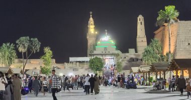 ساحة سيدى أبو الحجاج الأقصرى متنفس أهالي الأقصر في عيد الأضحى.. فيديو