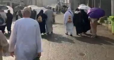 أمطار الخير تنهال على حجاج بيت الله الحرام بمشعر منى.. فيديو