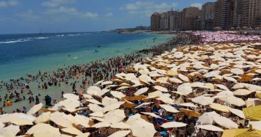 "السياحة والمصايف" بالإسكندرية: الشواطئ استقبلت 3.5 مليون مصطاف خلال العيد