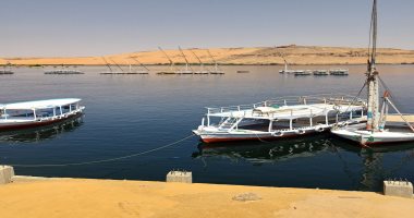أسخن مكان فى مصر.. ارتفاع درجات الحرارة يؤثر على حركة المراكب النيلية بأسوان