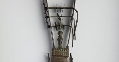 سيستروم آلة موسيقية مرتبطة بمعبود الحب والفرح وتوجد بالمتحف المصرى